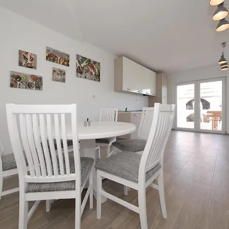 -grosses Familienapartmentluma Appartamento
